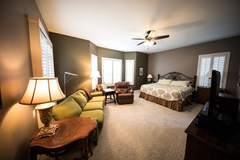 Executive short-let room near Terminus, Jos